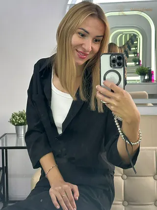IRINA, 35