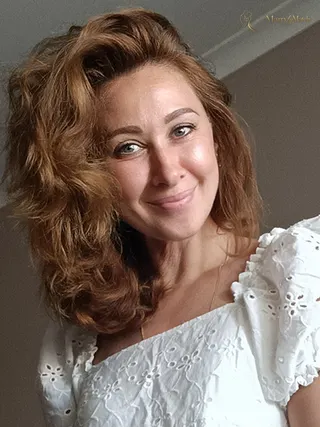 OKSANA, 48