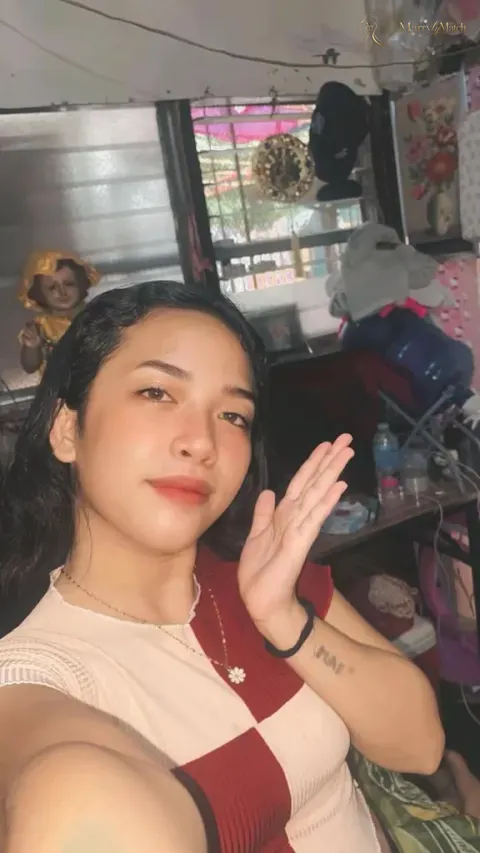 Another photo of Cristine mae