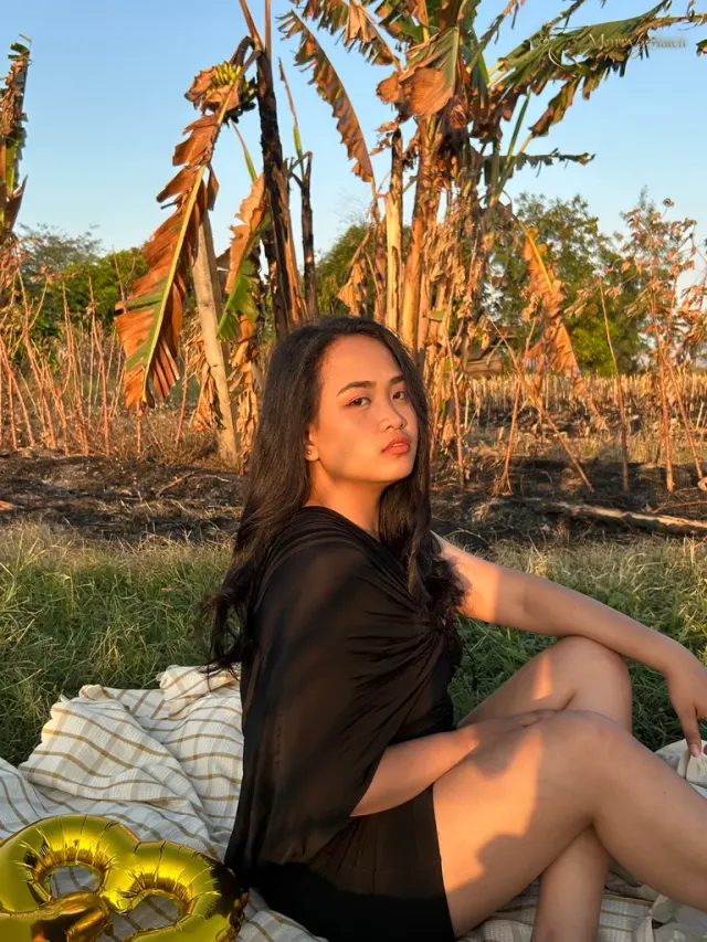 Jonna Lyn, 23