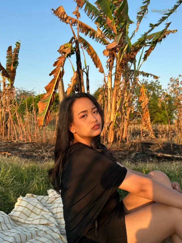 Another photo of Jonna Lyn