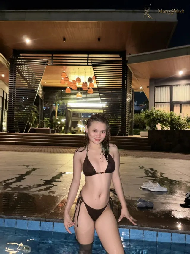 Mary, 21