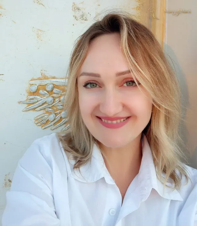 Maryna, 41