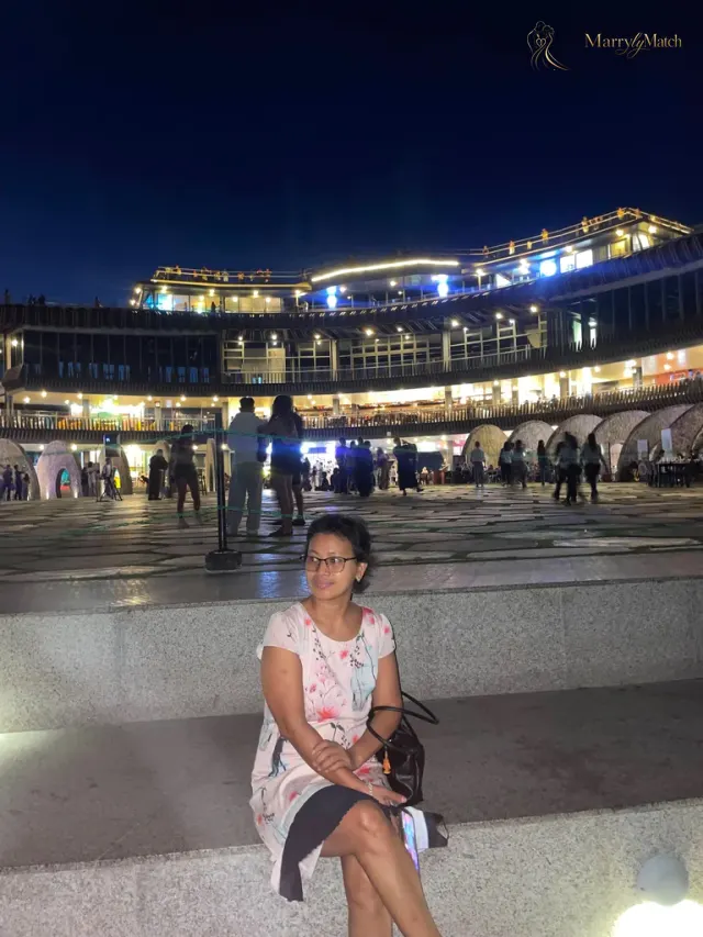 Another photo of Jenn