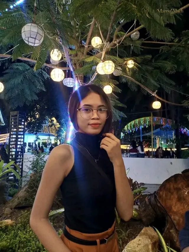 Another photo of Mikay
