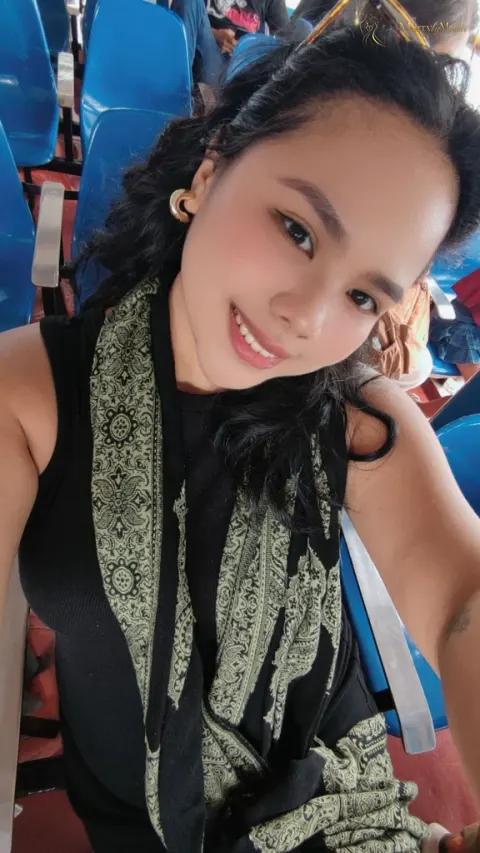 Another photo of Arissa