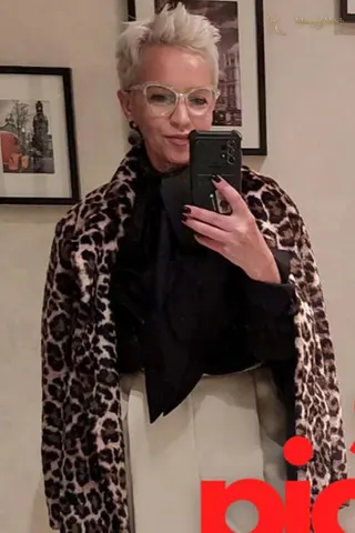 Another photo of LARISA