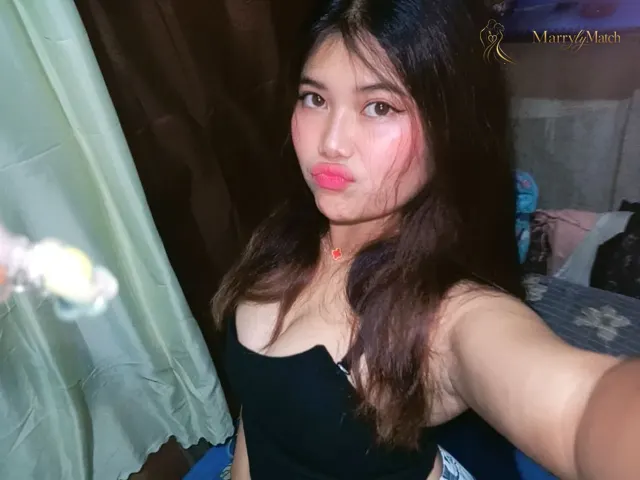 Another photo of Serinah