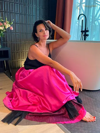 ALINA, 45