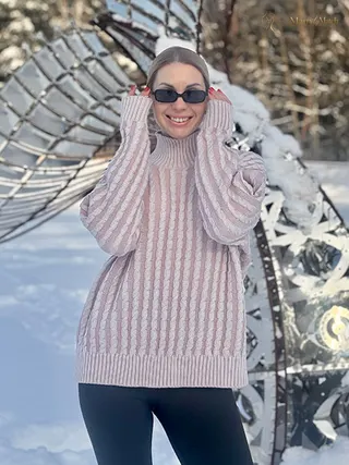 Another photo of ALESYA