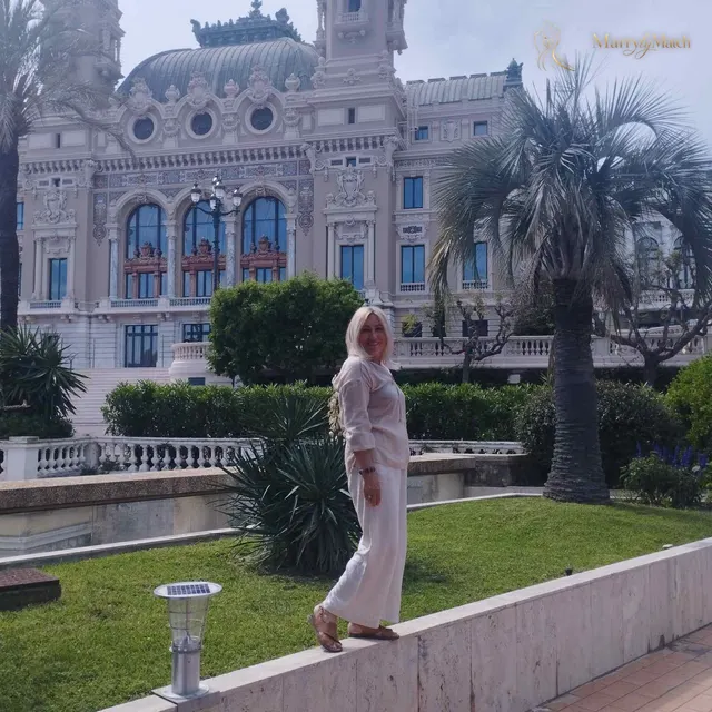 Another photo of Larysa