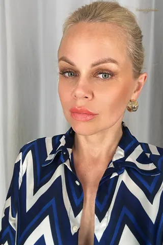 TAMARA, 48