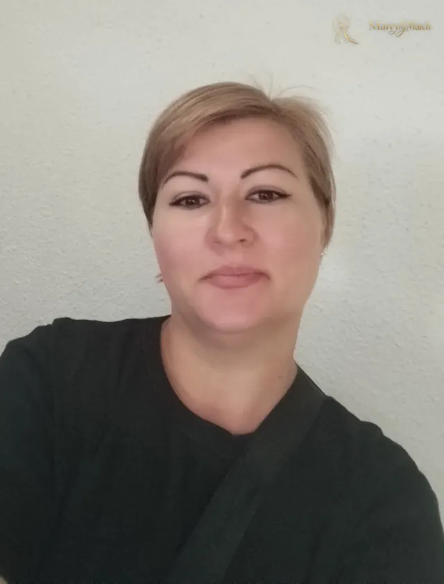 Iryna, 43