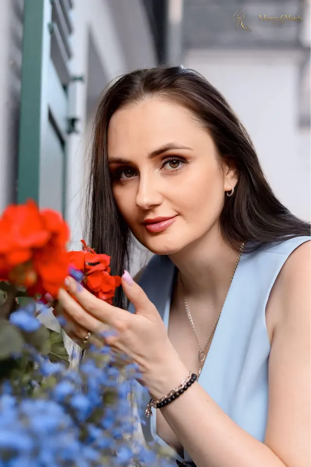 Another photo of Yuliia