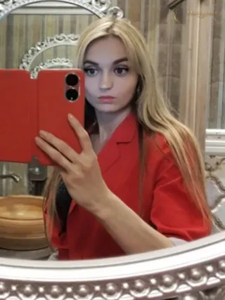 Another photo of KAMILA