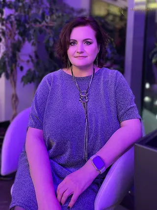 LARISA, 49