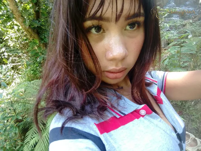 Another photo of Jessica