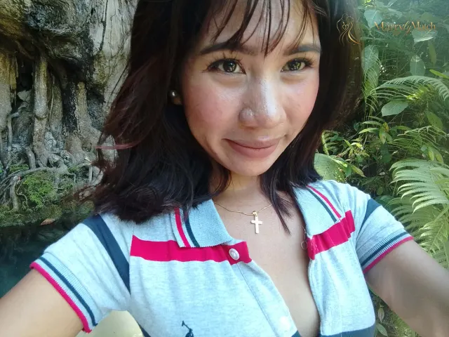 Another photo of Jessica