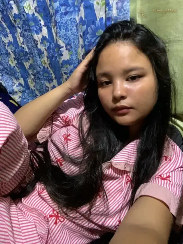 Another photo of Crisjoy
