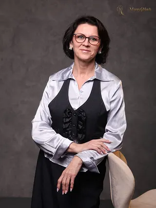 NATALYA, 53