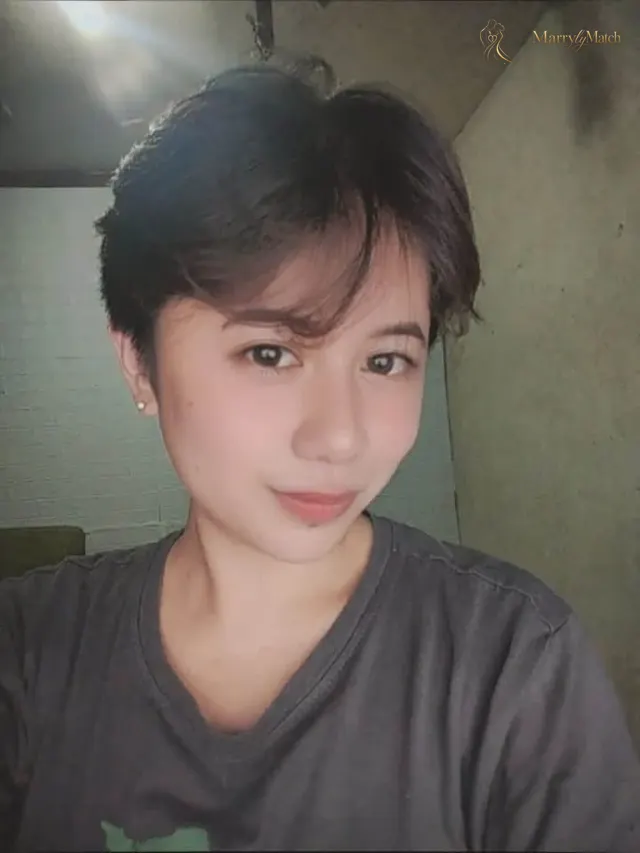 Another photo of April
