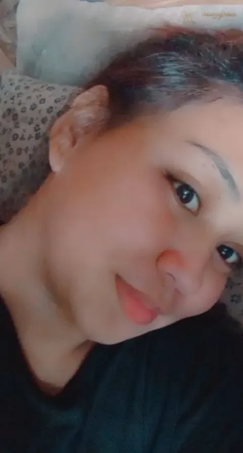 Another photo of reydel marie
