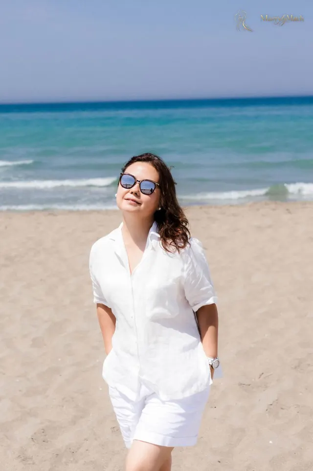 Another photo of Laura