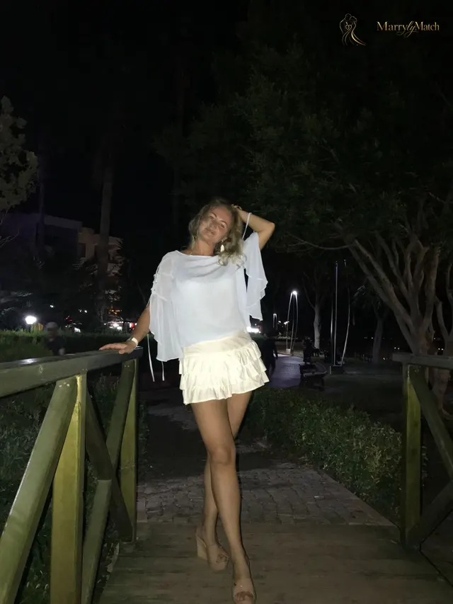 Tatiana, 47