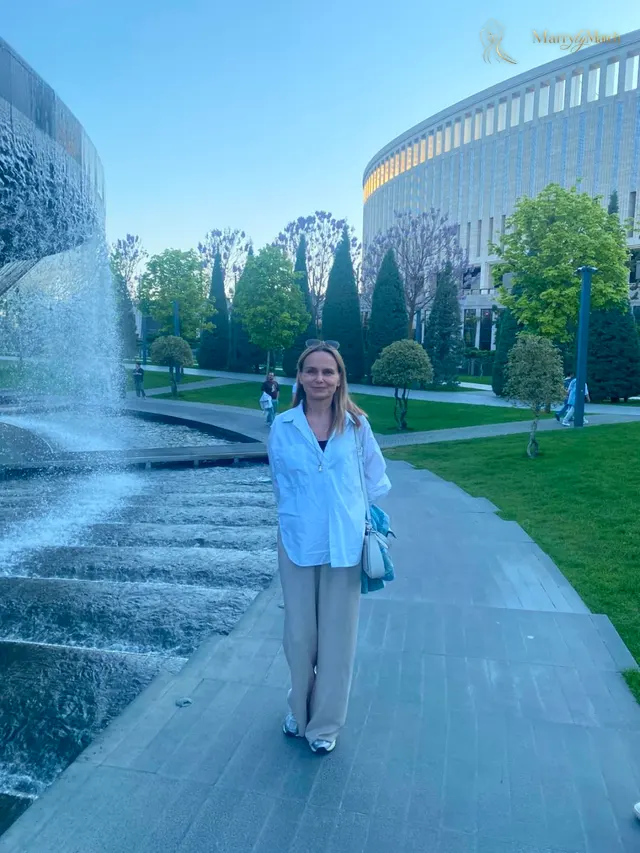 Another photo of Oksana