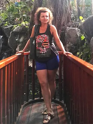 ALENA, 53