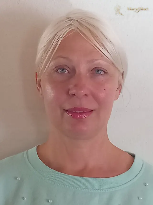 Viktoriya, 54