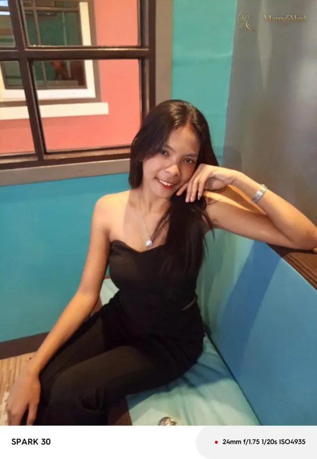 Jhadelyn, 23