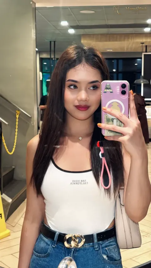 Another photo of nicole