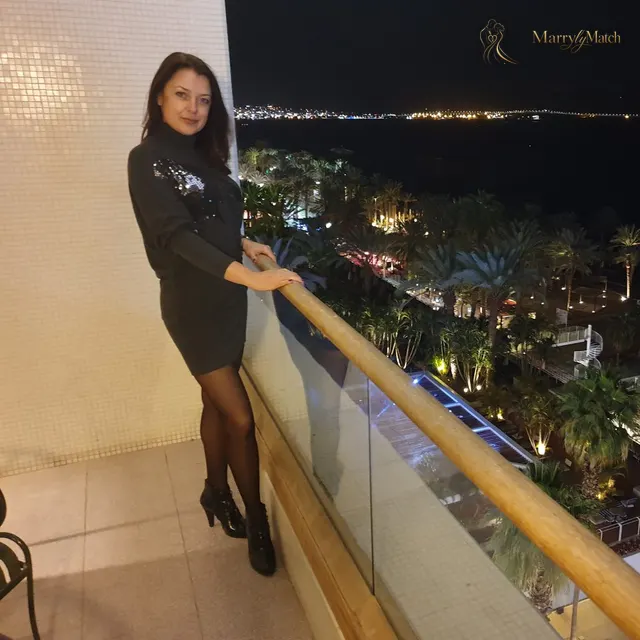 Marina, 50
