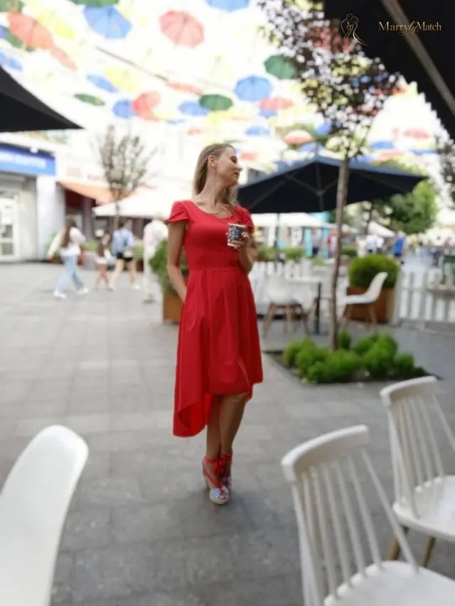 Another photo of Yuliia