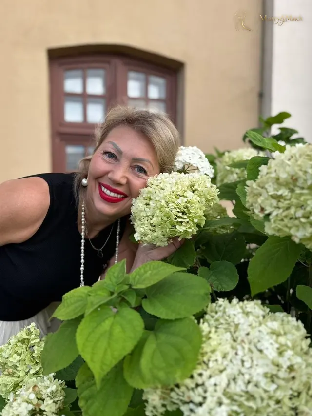 Irina, 61