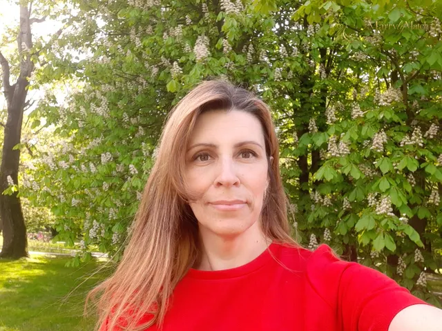 Olena, 50