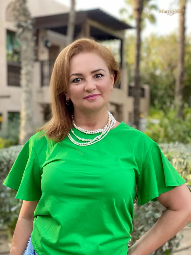 Natalia, 59