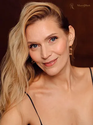 IRINA, 52