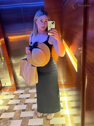 EKATERINA, 38