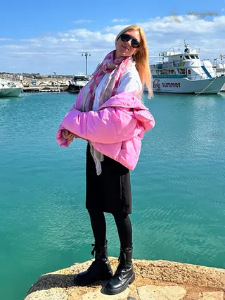 Another photo of OLENA