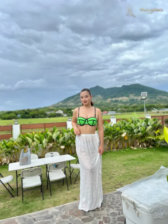 Another photo of Alicia