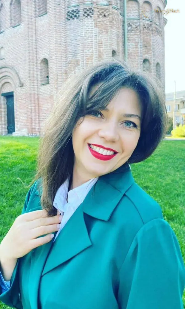 Mariya, 41