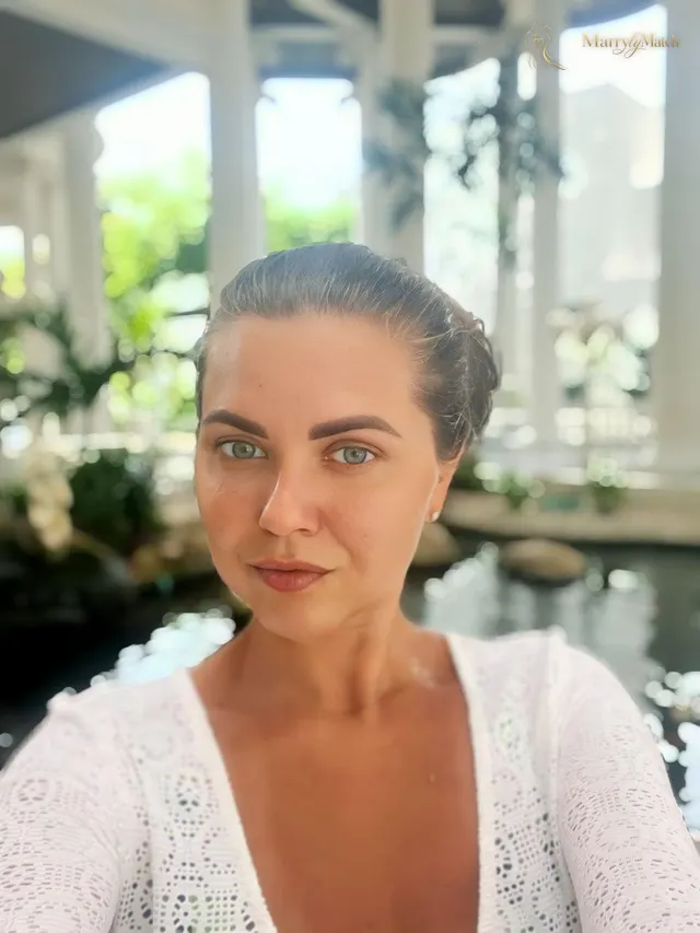 Kseniya, 42
