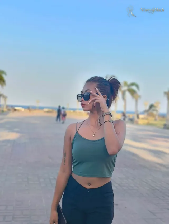 Another photo of Maria Mie