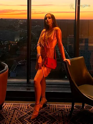 Another photo of KSENIYA
