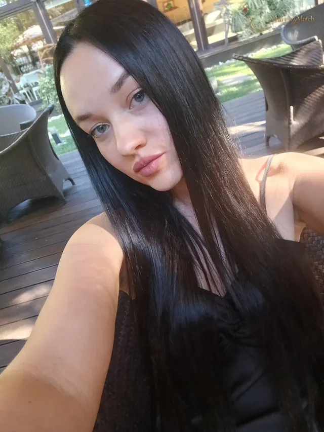 Polina, 32