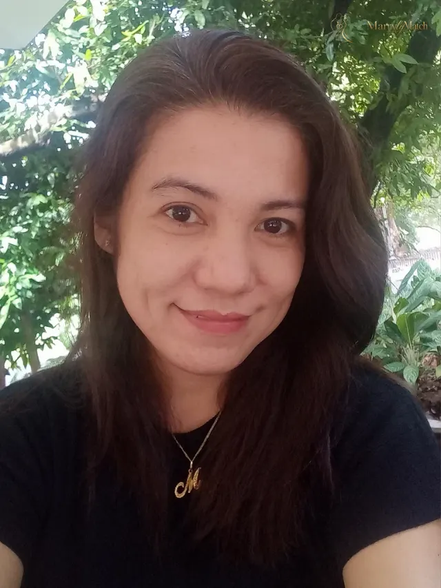 Michelle, 41
