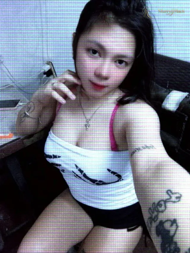 Another photo of Sherlyn