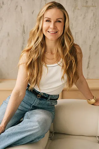 NADEZHDA, 41